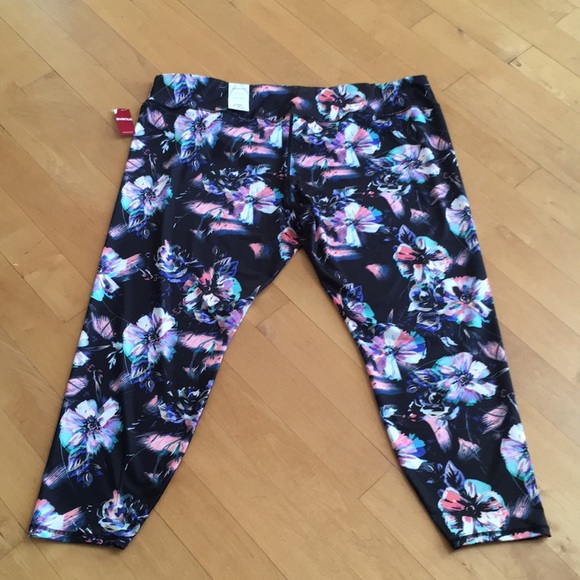SOLD on eBay! Avenue Leisure womens leggings - Picture 2 of 8